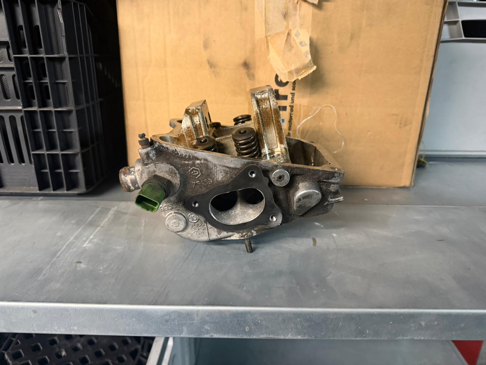 Gebruikte Cilinderkop Piaggio MP3 500 / Beverly 500 – ABS Model (Complete Kop, Ongecontroleerd) - Afbeelding 3